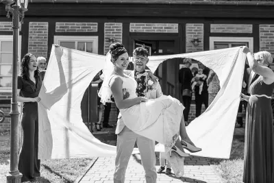 Hochzeitsreportage, emotionaler Moment während der Trauung